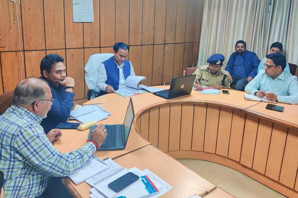 खाद्य पदार्थों में मिलावट रोकने को चलायें विशेष अभियानः डॉ. धन सिंह रावत